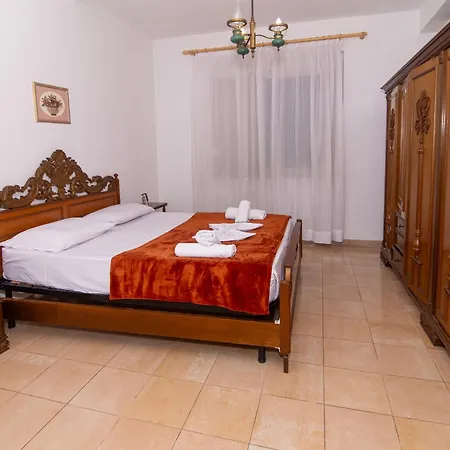 Vintage Blloku Appartement *