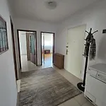 Vintage Blloku Apartment *